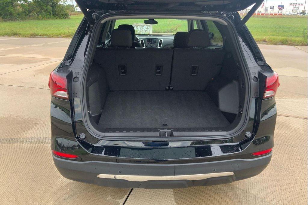 used 2024 Chevrolet Equinox car, priced at $20,553