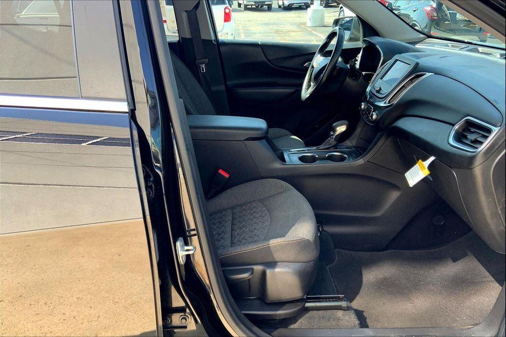 used 2022 Chevrolet Equinox car, priced at $18,997