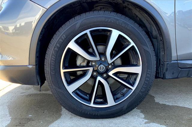 used 2020 Nissan Rogue car, priced at $17,900