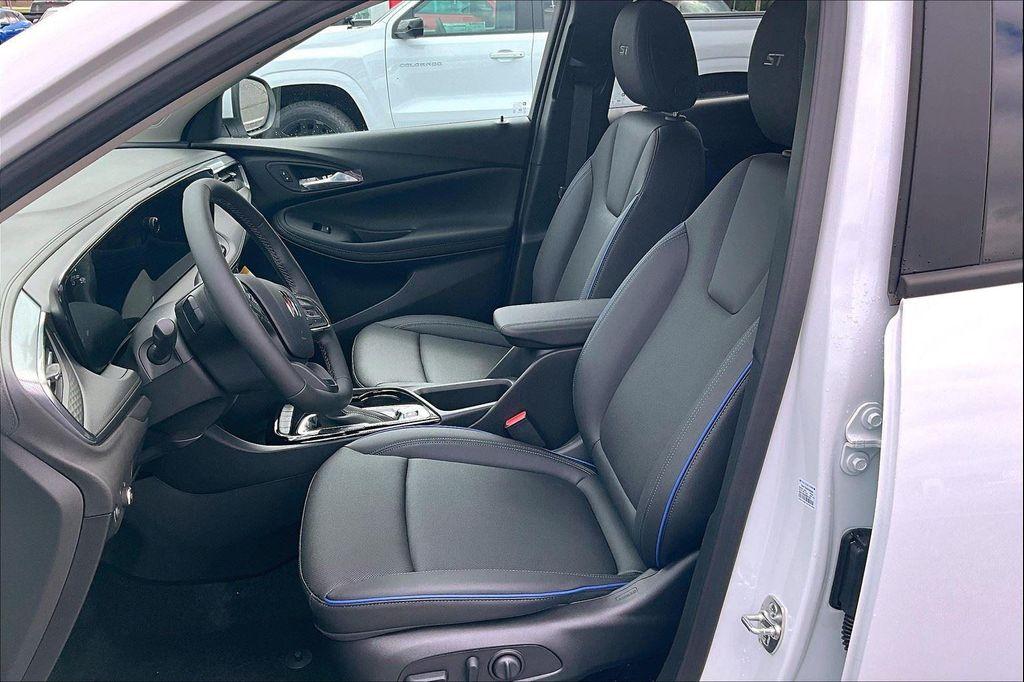 new 2026 Buick Encore GX car, priced at $27,685