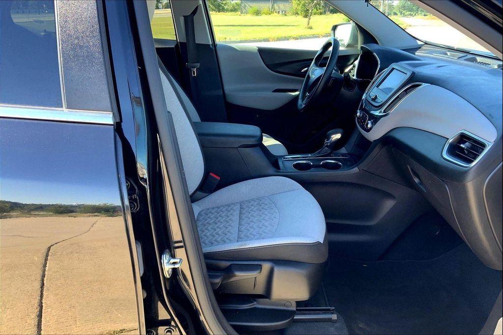 used 2024 Chevrolet Equinox car, priced at $21,109