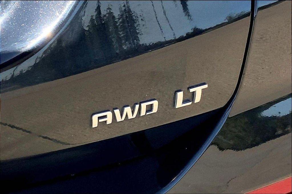 used 2024 Chevrolet Equinox car, priced at $21,109