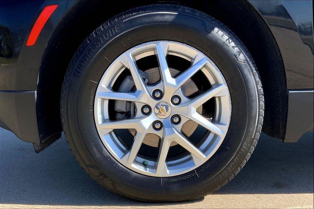 used 2024 Chevrolet Equinox car, priced at $21,109