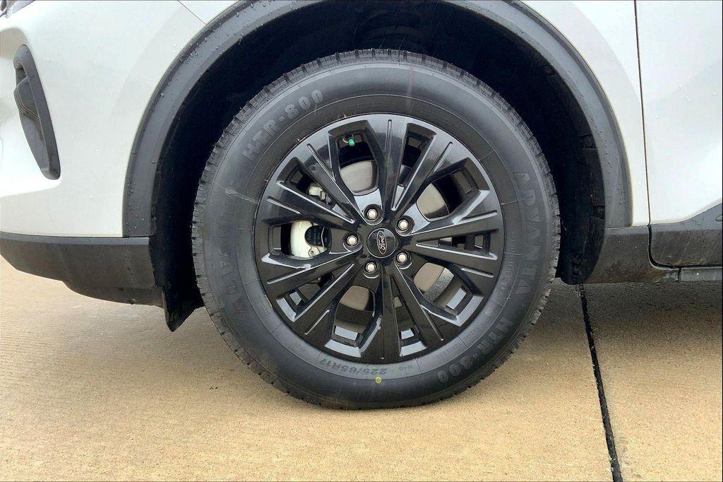 used 2023 Ford Escape car, priced at $23,339