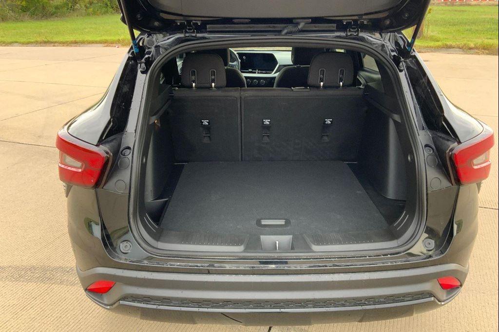 used 2024 Chevrolet Trax car, priced at $21,615