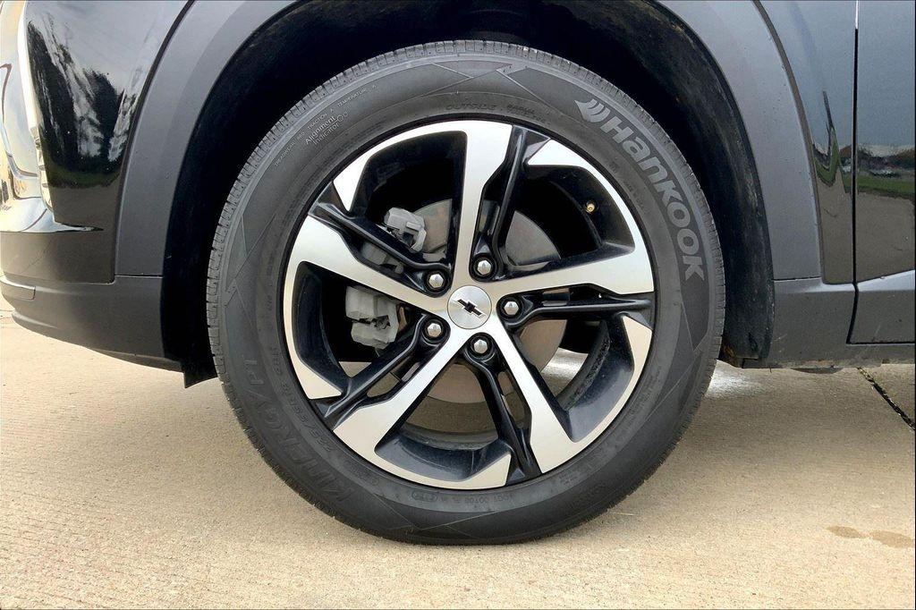 used 2024 Chevrolet Trax car, priced at $21,615