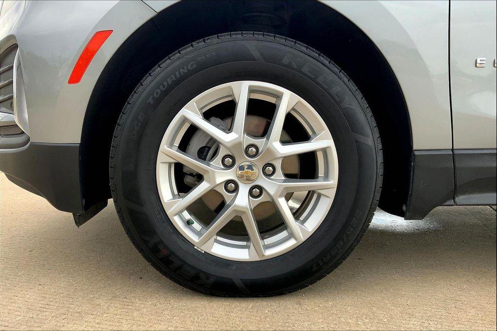 used 2024 Chevrolet Equinox car, priced at $22,696