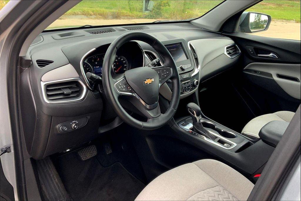 used 2024 Chevrolet Equinox car, priced at $22,696