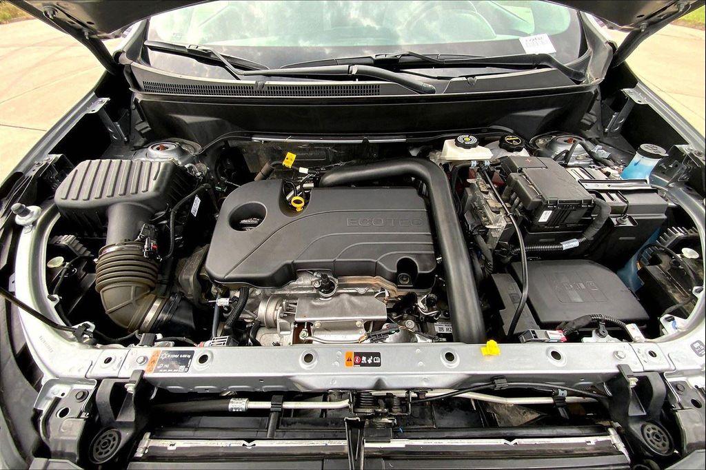 used 2024 Chevrolet Equinox car, priced at $22,696