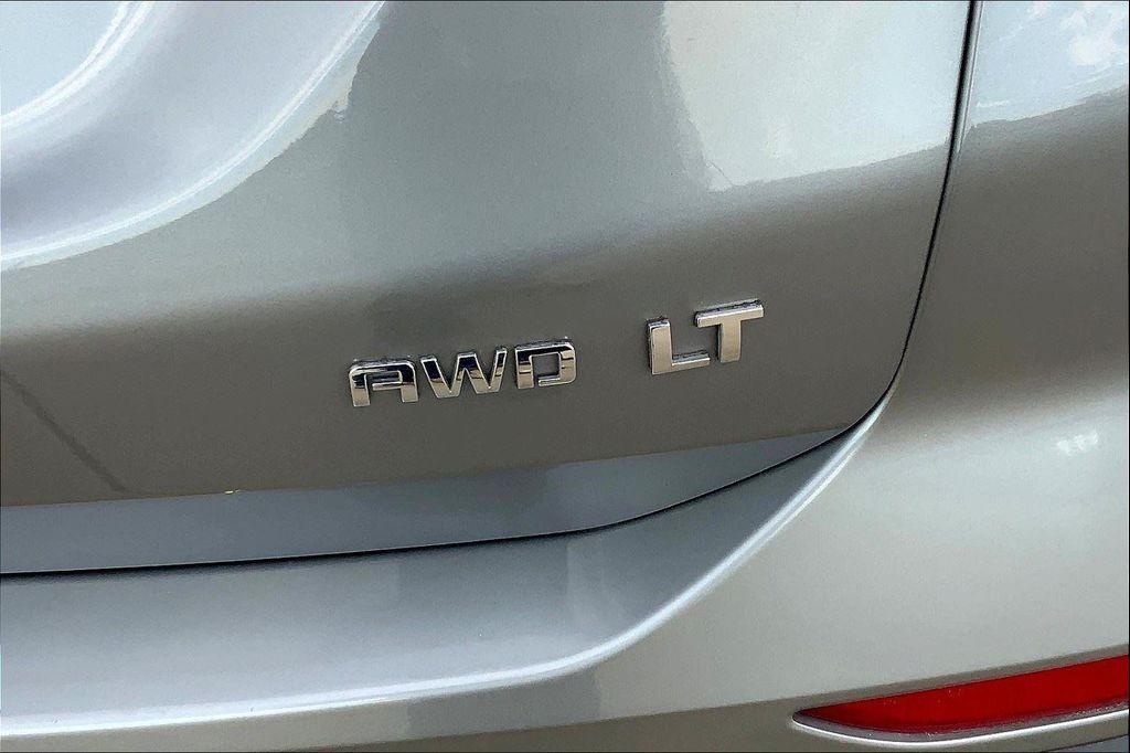 used 2024 Chevrolet Equinox car, priced at $22,696