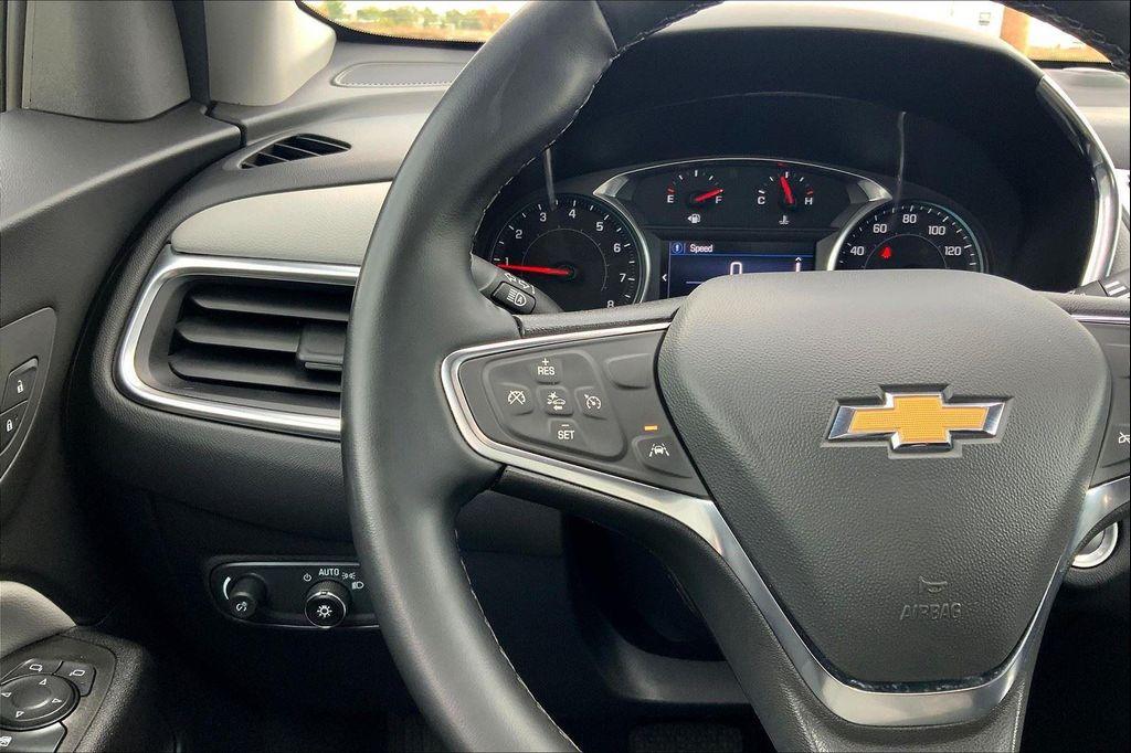 used 2024 Chevrolet Equinox car, priced at $22,696