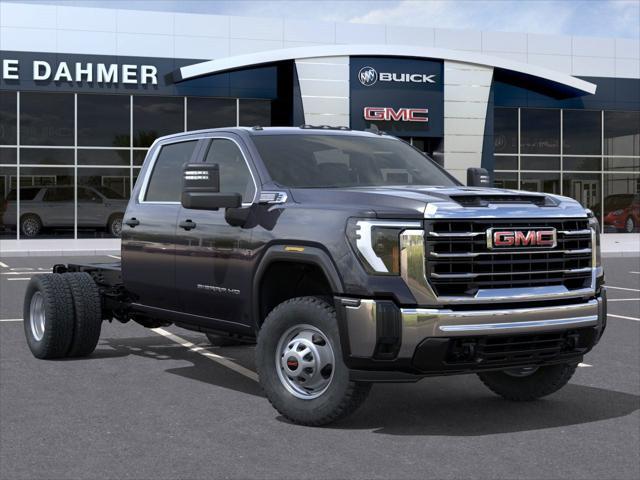 new 2025 GMC Sierra 3500 car, priced at $64,258