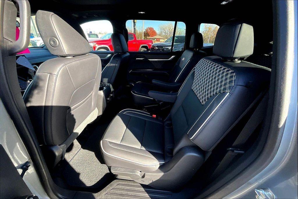 new 2025 GMC Acadia car, priced at $57,530