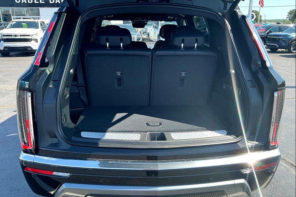 new 2026 Cadillac VISTIQ car, priced at $80,515