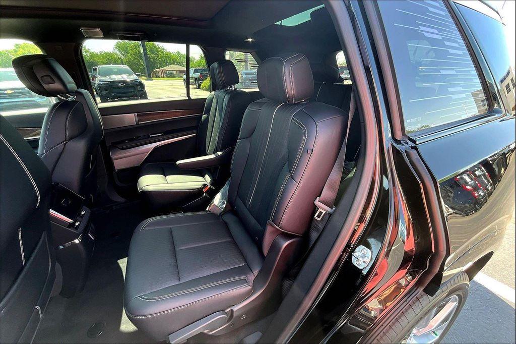 new 2026 Cadillac VISTIQ car, priced at $80,515