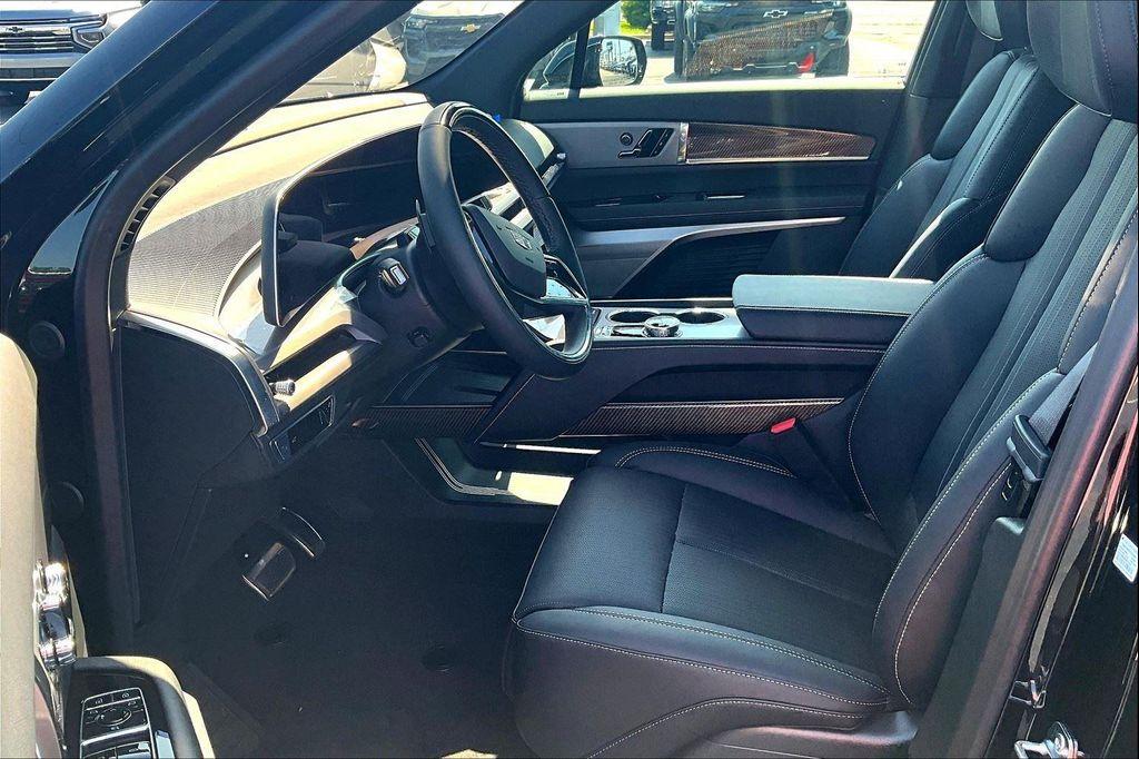 new 2026 Cadillac VISTIQ car, priced at $80,515
