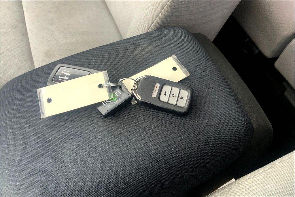 used 2015 Honda CR-V car, priced at $11,900