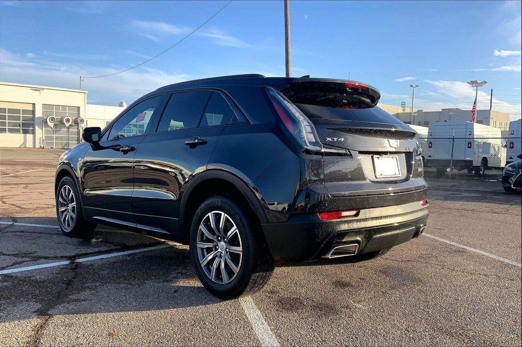 used 2022 Cadillac XT4 car, priced at $28,693