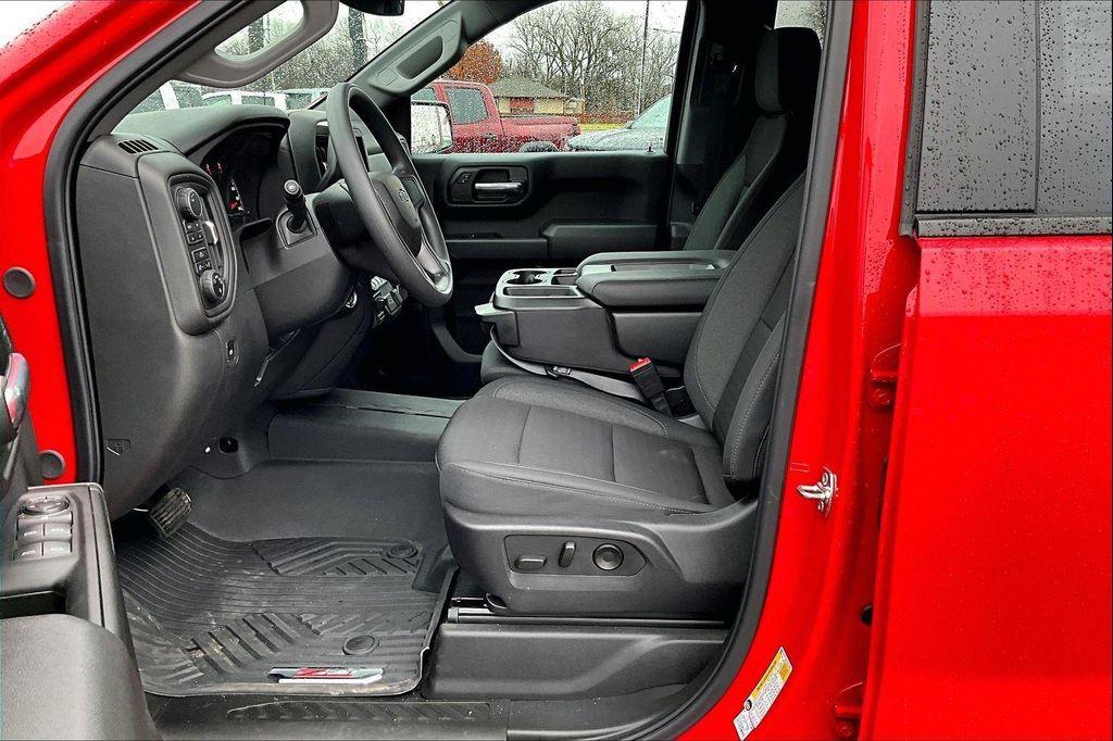 new 2025 Chevrolet Silverado 1500 car, priced at $50,520