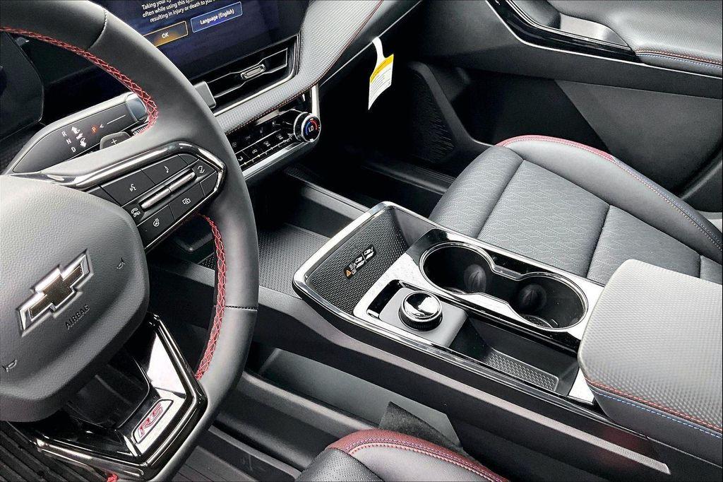 new 2026 Chevrolet Equinox car, priced at $38,290