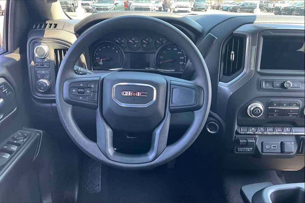 new 2025 GMC Sierra 1500 car, priced at $38,975