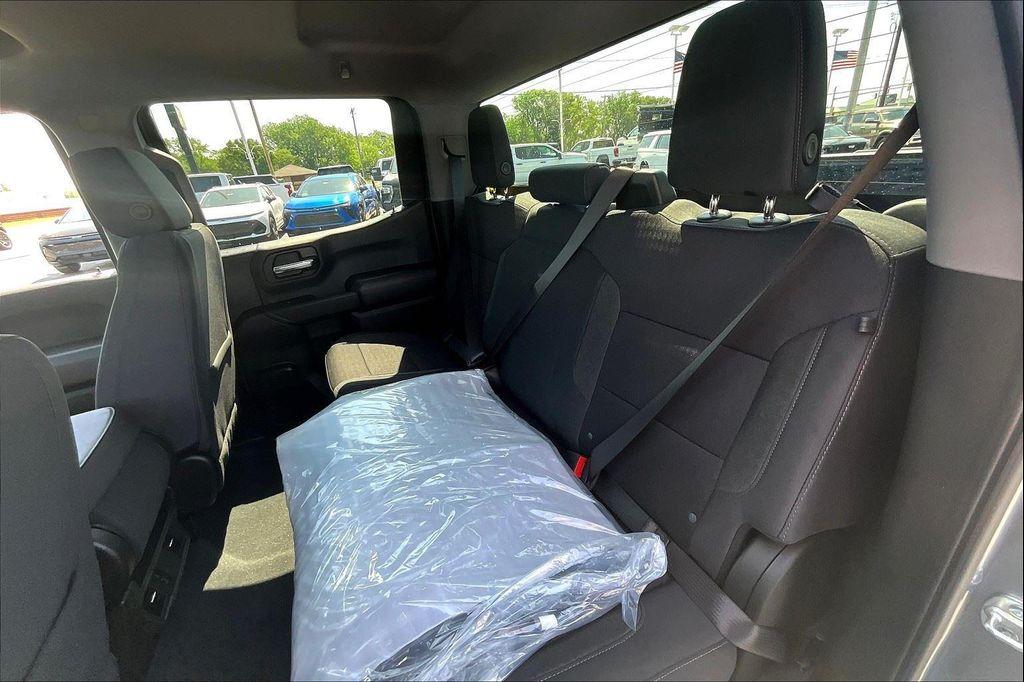 new 2025 GMC Sierra 1500 car, priced at $38,975