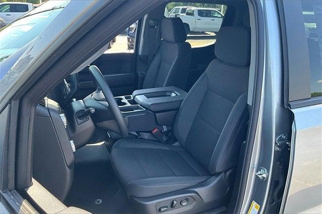 new 2025 GMC Sierra 1500 car, priced at $39,975