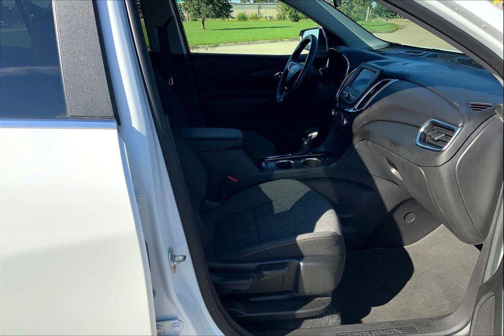 used 2024 Chevrolet Equinox car, priced at $21,391