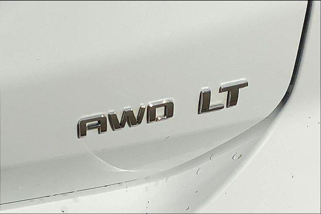 used 2024 Chevrolet Equinox car, priced at $21,391