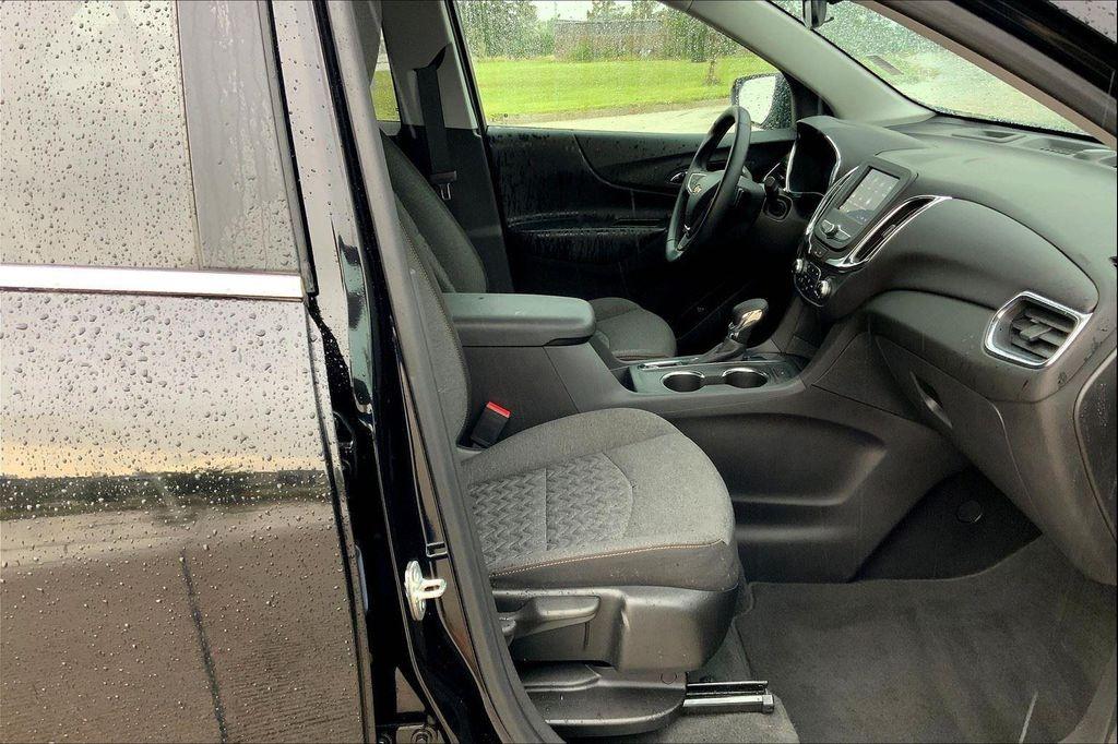 used 2024 Chevrolet Equinox car, priced at $23,797