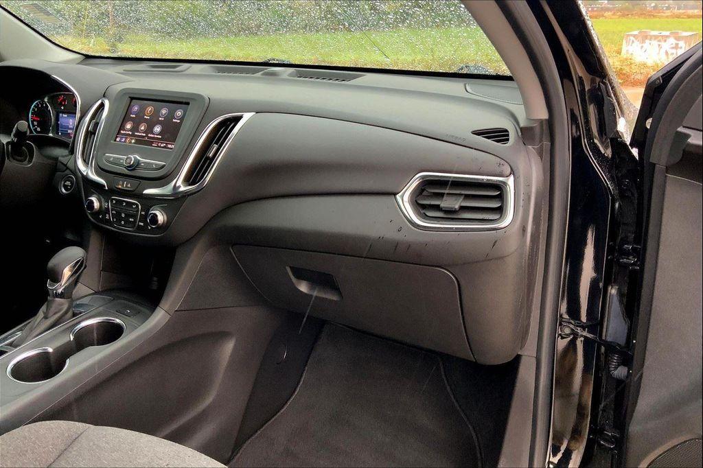 used 2024 Chevrolet Equinox car, priced at $23,797