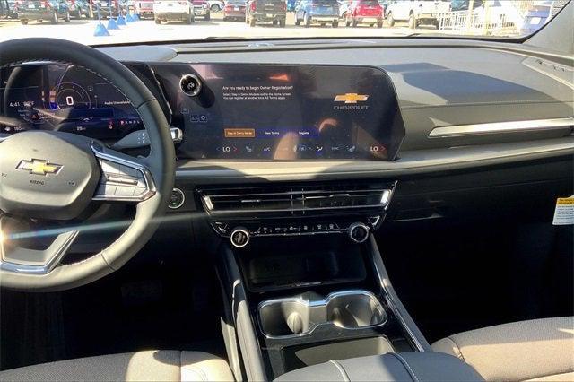 new 2025 Chevrolet Traverse car, priced at $41,020