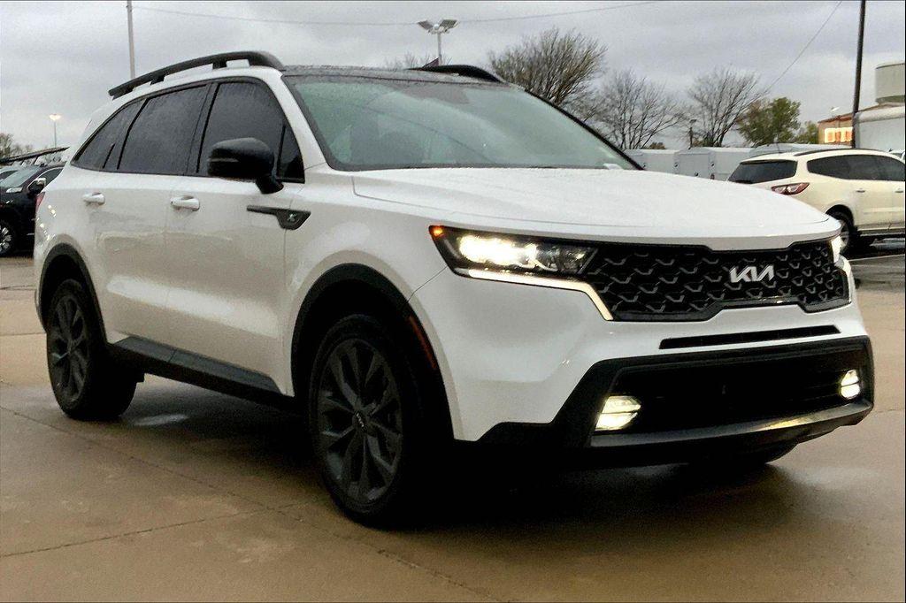 used 2023 Kia Sorento car, priced at $30,998