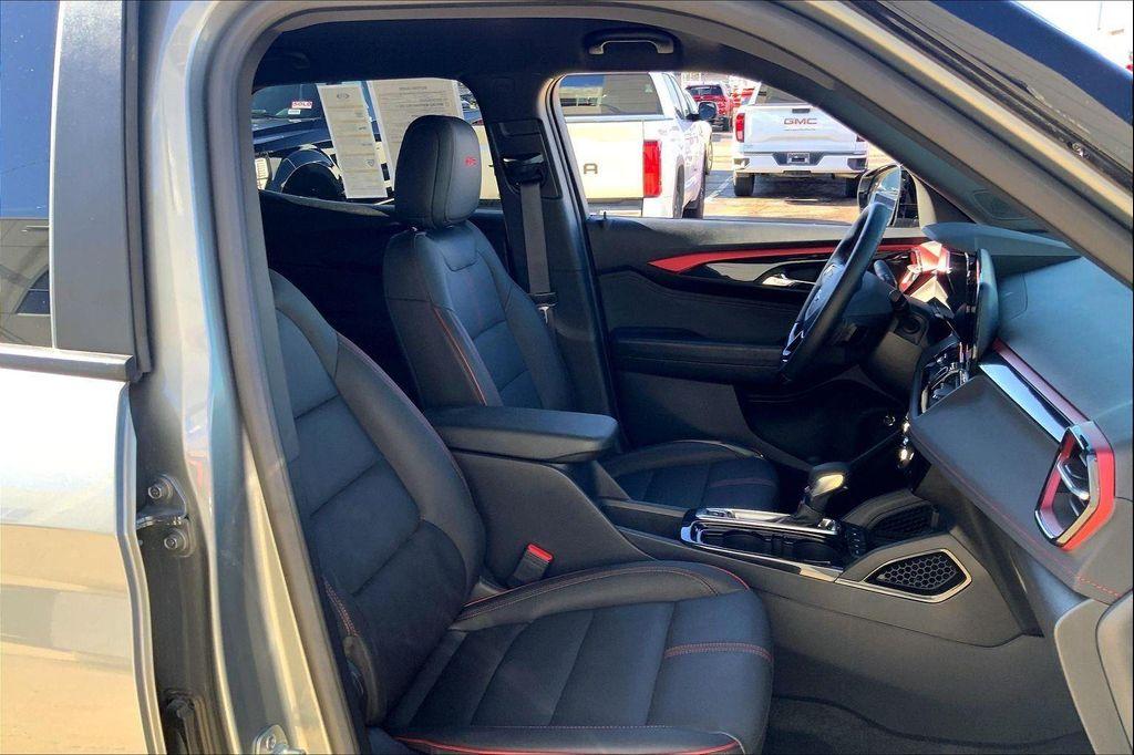 used 2024 Chevrolet TrailBlazer car, priced at $25,947