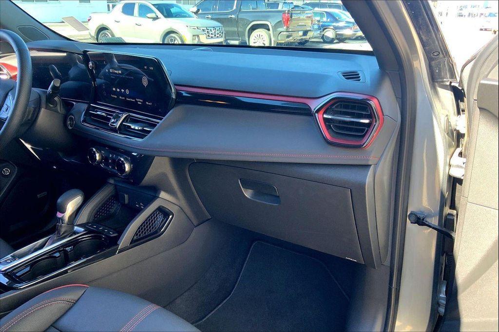 used 2024 Chevrolet TrailBlazer car, priced at $25,947