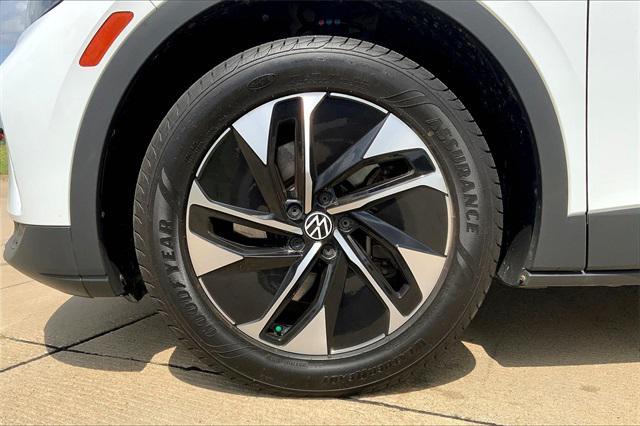 used 2022 Volkswagen ID.4 car, priced at $20,899