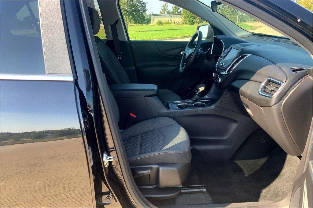 used 2024 Chevrolet Equinox car, priced at $21,497