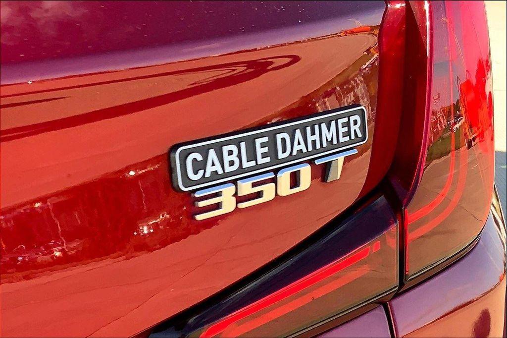 used 2022 Cadillac XT4 car, priced at $23,890