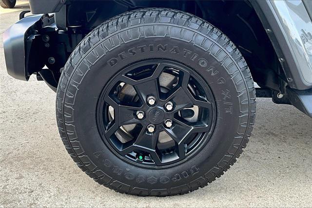 used 2021 Jeep Gladiator car, priced at $33,900