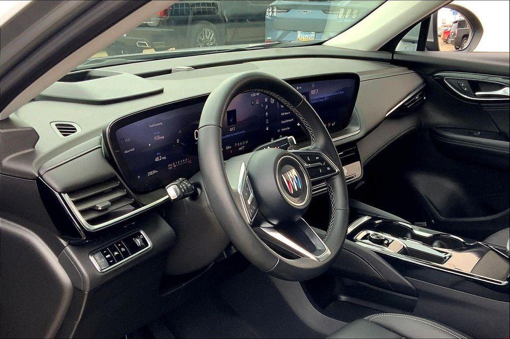 used 2025 Buick Envision car, priced at $27,223