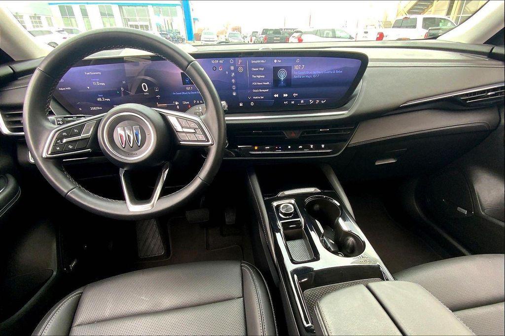 used 2025 Buick Envision car, priced at $27,223