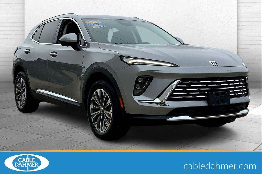 used 2025 Buick Envision car, priced at $27,223