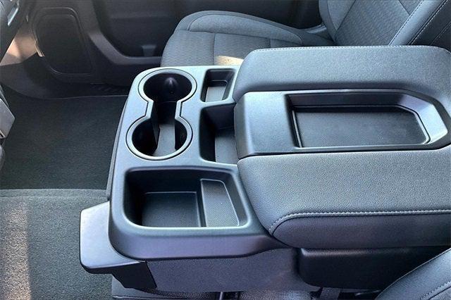 new 2025 GMC Sierra 1500 car, priced at $39,675