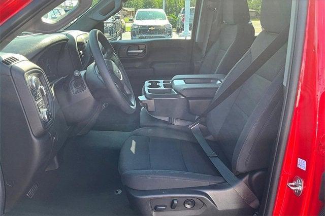 new 2025 GMC Sierra 1500 car, priced at $39,675