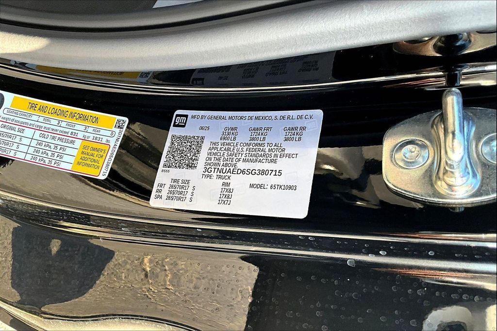 new 2025 GMC Sierra 1500 car, priced at $38,845