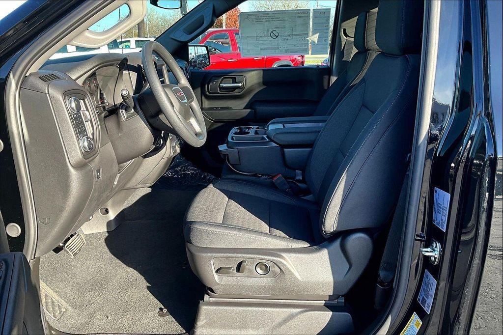 new 2025 GMC Sierra 1500 car, priced at $38,845