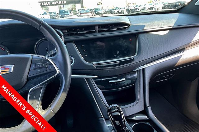 used 2021 Cadillac XT5 car, priced at $28,500