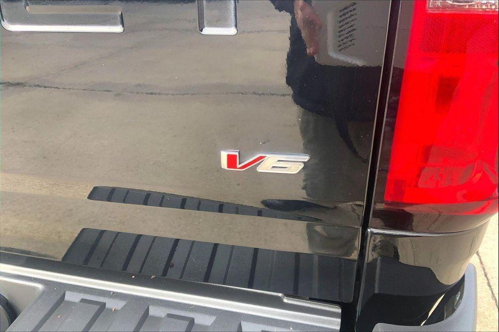 used 2021 Chevrolet Colorado car, priced at $26,755