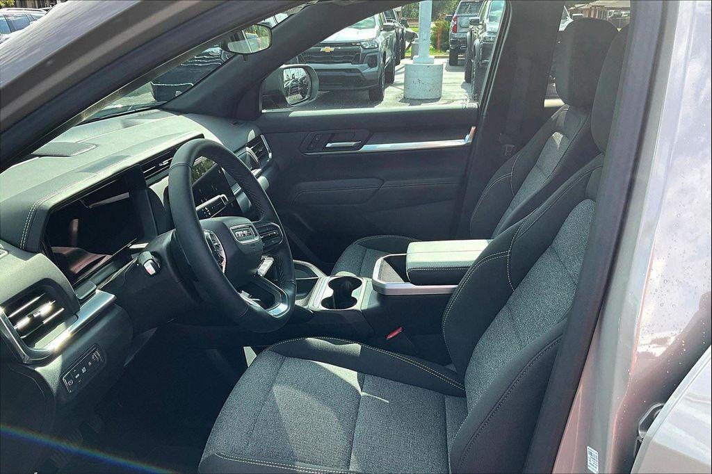 new 2025 GMC Terrain car, priced at $27,785