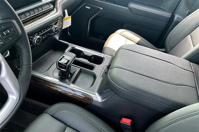 new 2025 GMC Sierra 1500 car, priced at $55,675